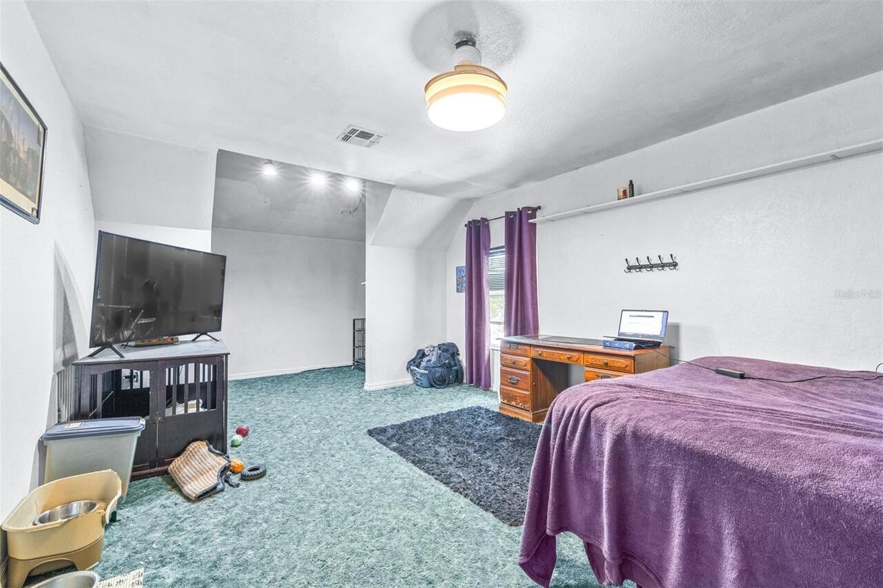 Listing Photo 12