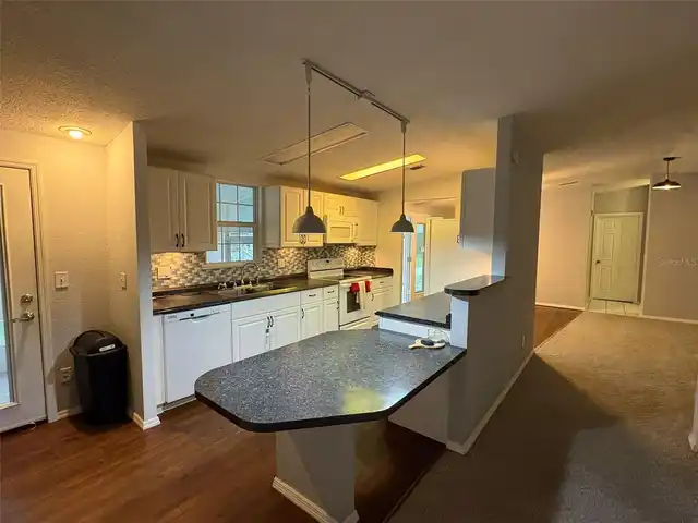 Listing Photo 21