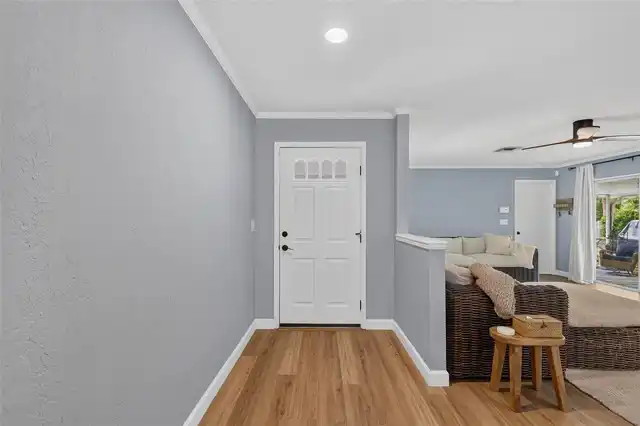 Listing Photo 9