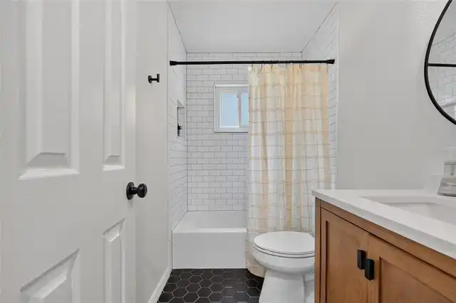 Listing Photo 41