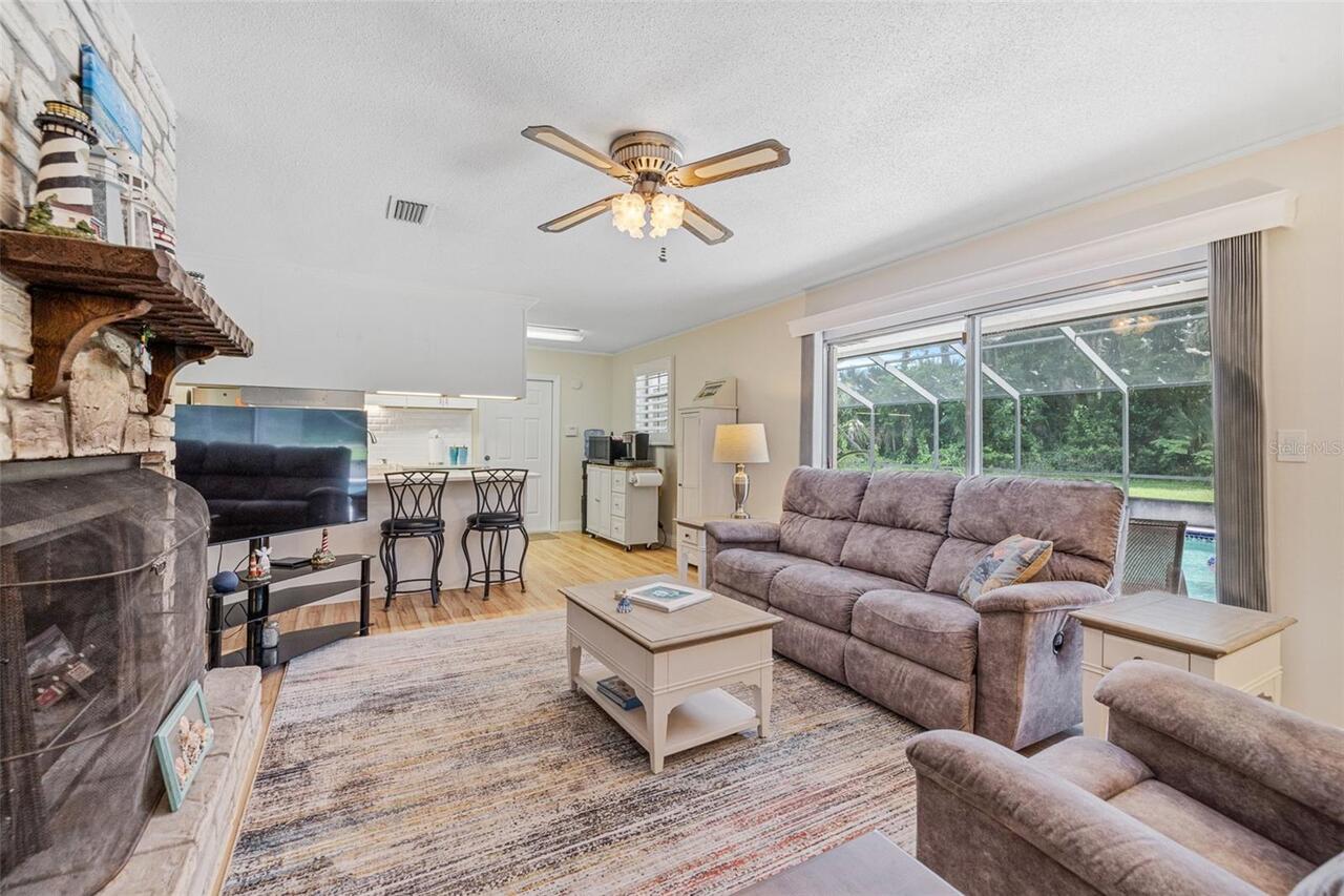 Listing Photo 9