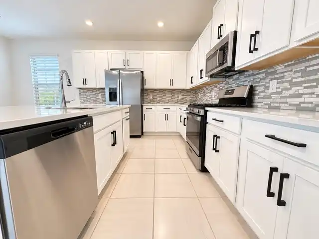 Listing Photo 5