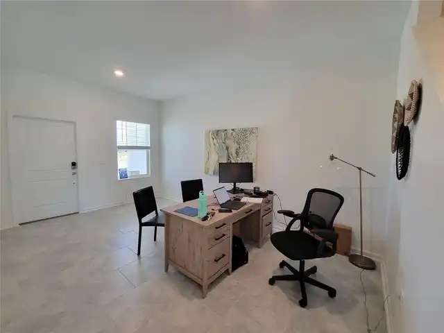 Listing Photo 9