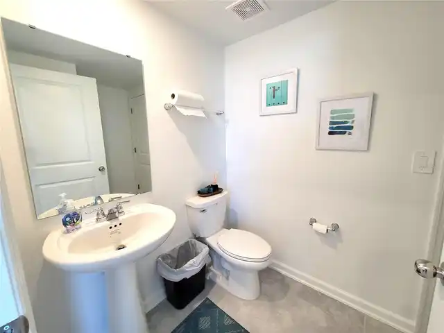Listing Photo 10