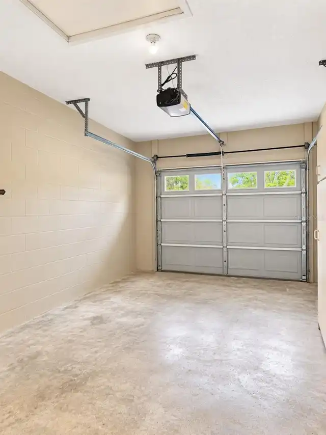 Listing Photo 16