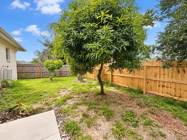 Listing Photo 18