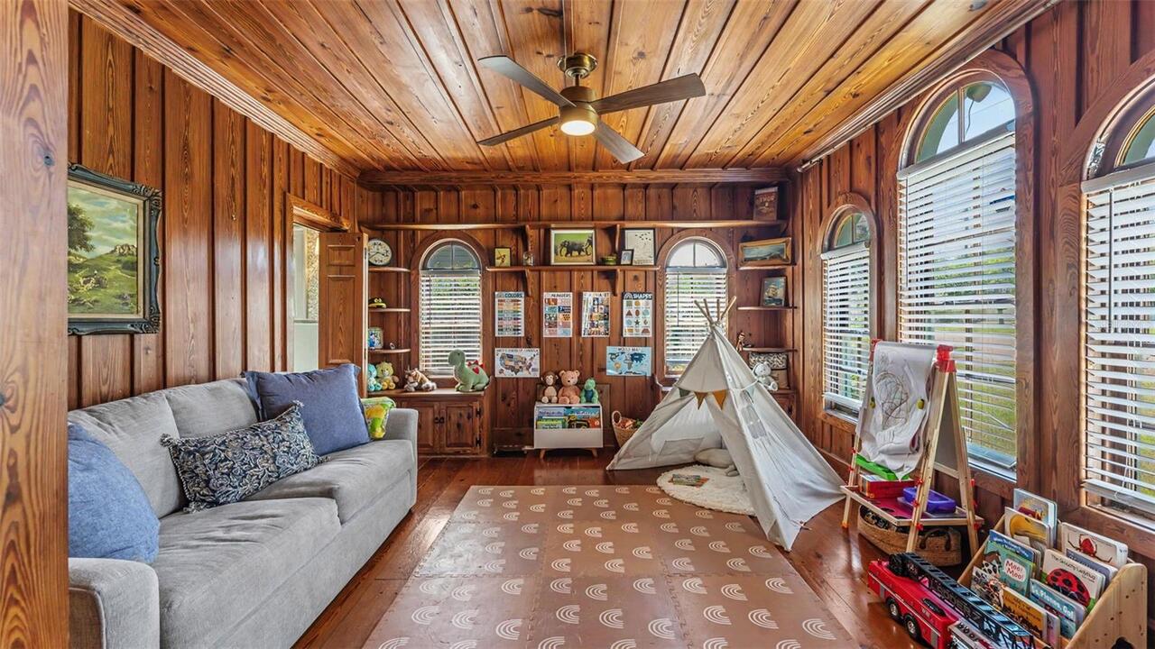 Listing Photo 43
