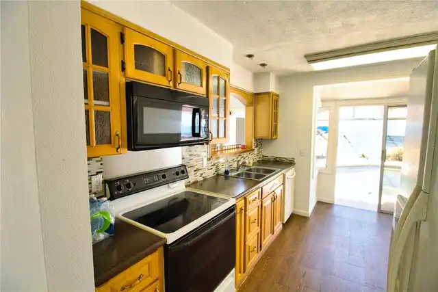Listing Photo 22
