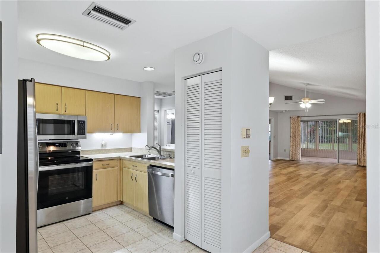 Listing Photo 15