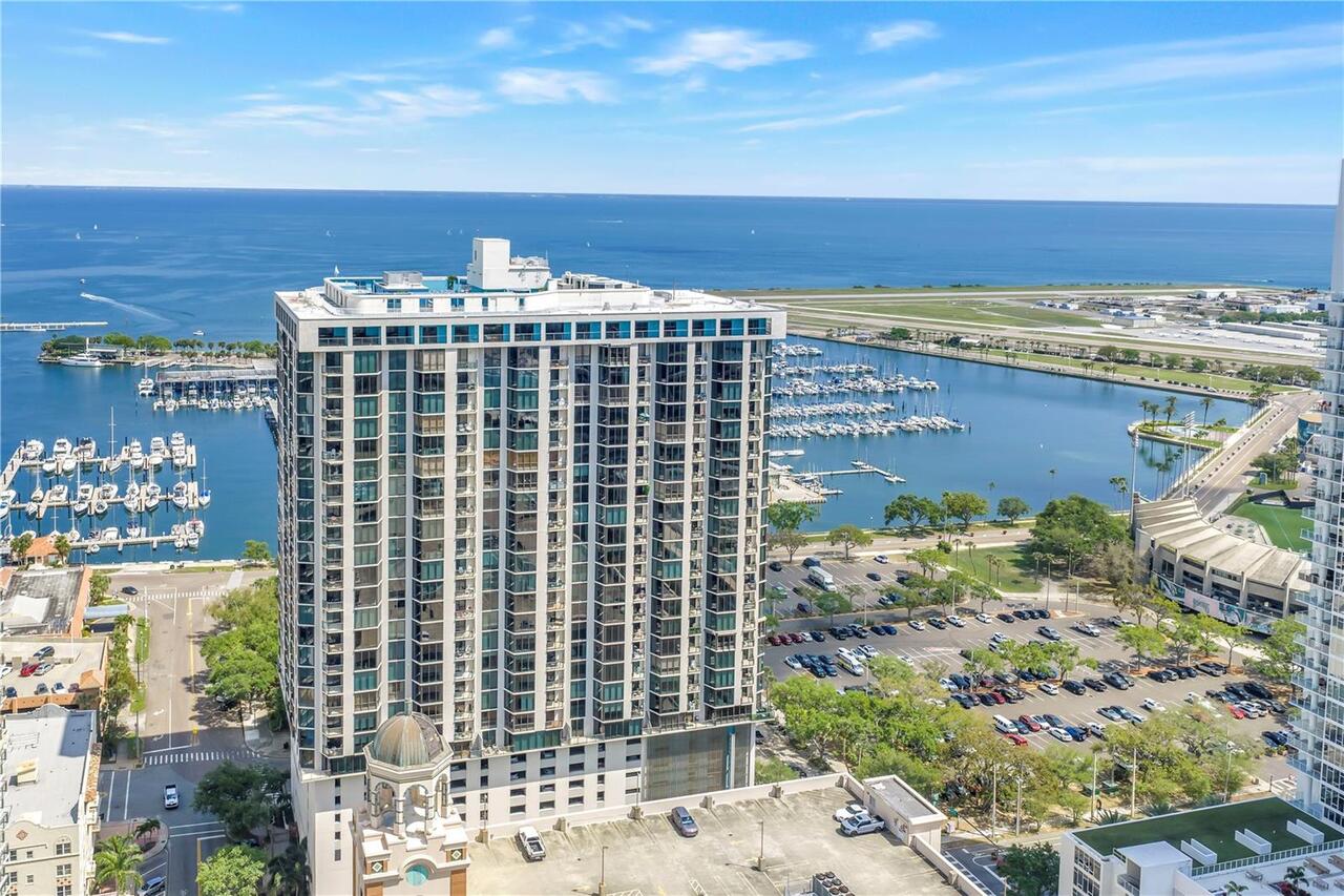 St Petersburg Real Estate