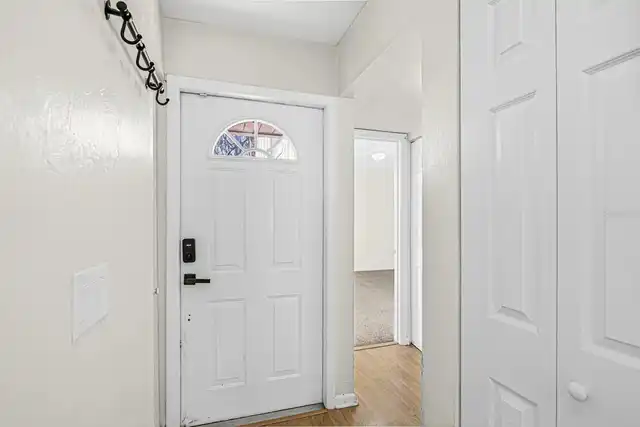 Listing Photo 9