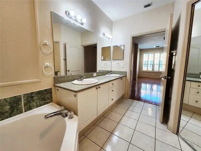 Listing Photo 21