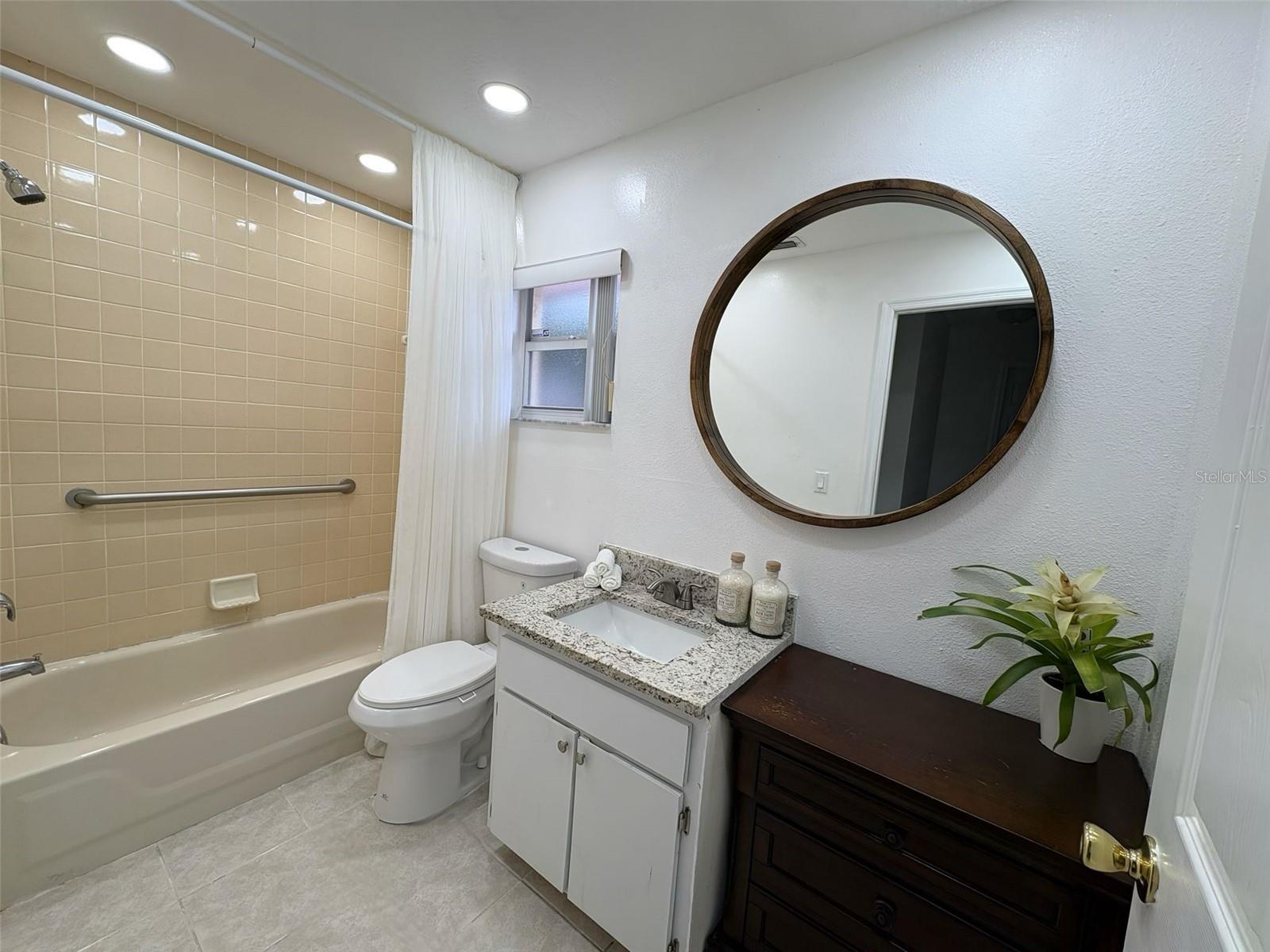 Listing Photo 14