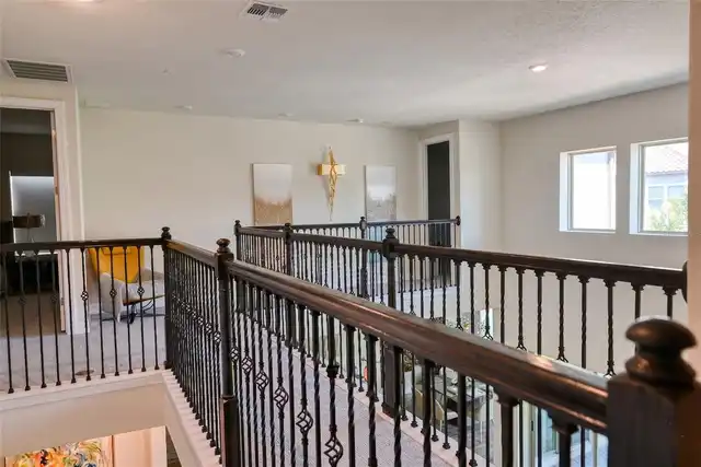 Listing Photo 18