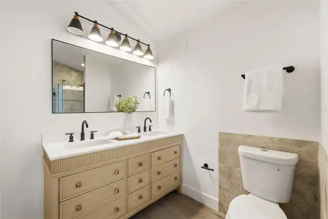 Listing Photo 42
