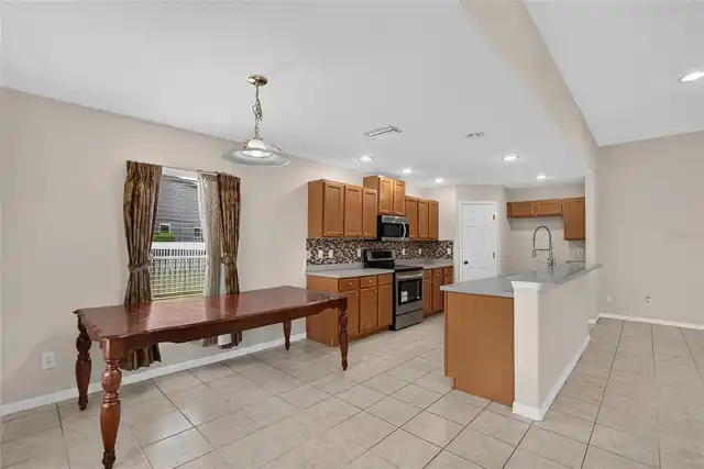 Listing Photo 10