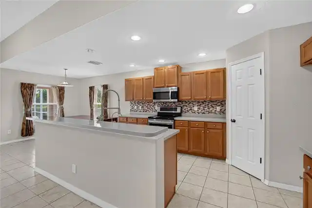 Listing Photo 16
