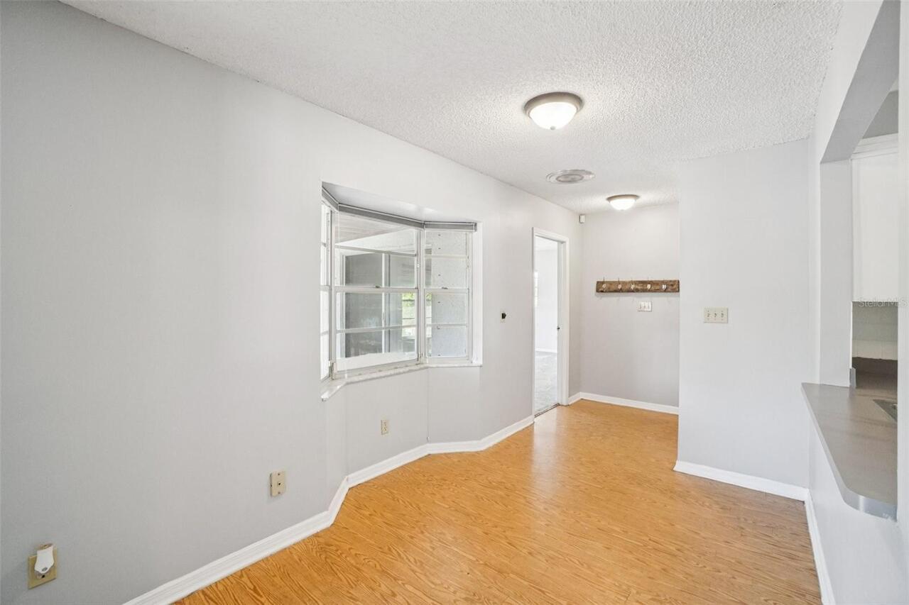 Listing Photo 16