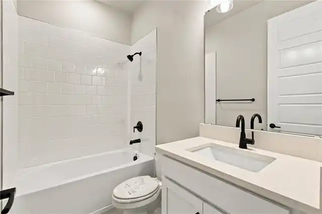Listing Photo 25