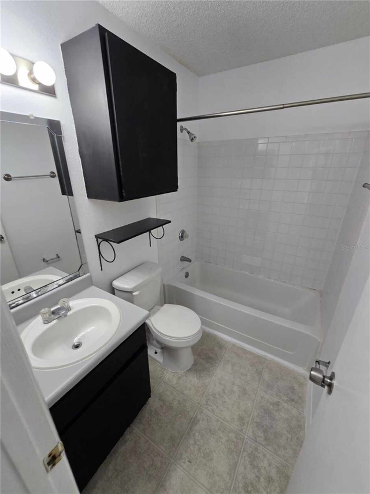 Listing Photo 12