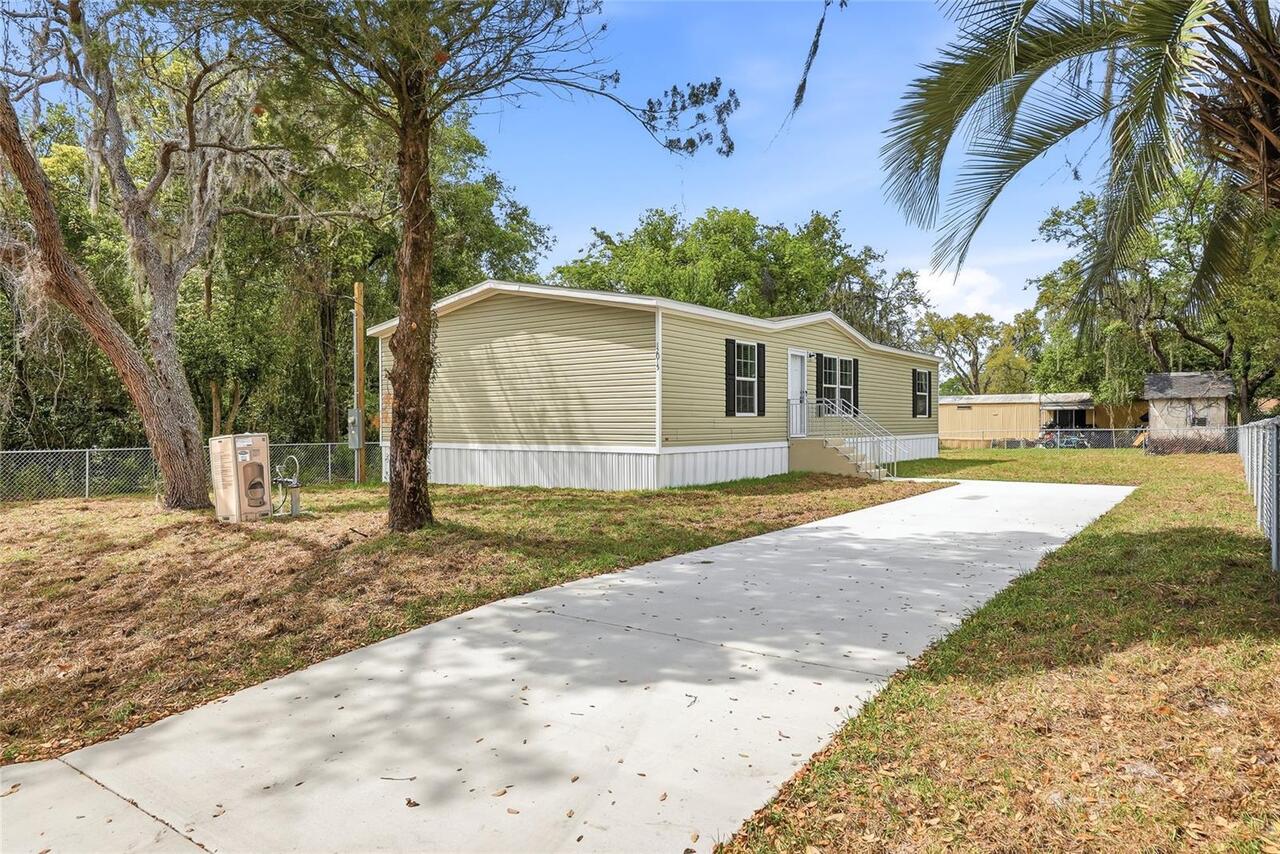 Listing Photo 6
