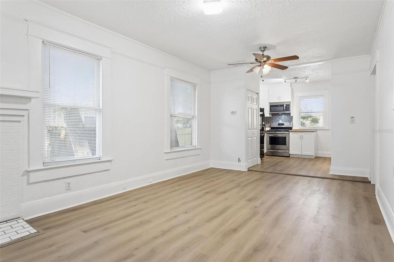 Listing Photo 8