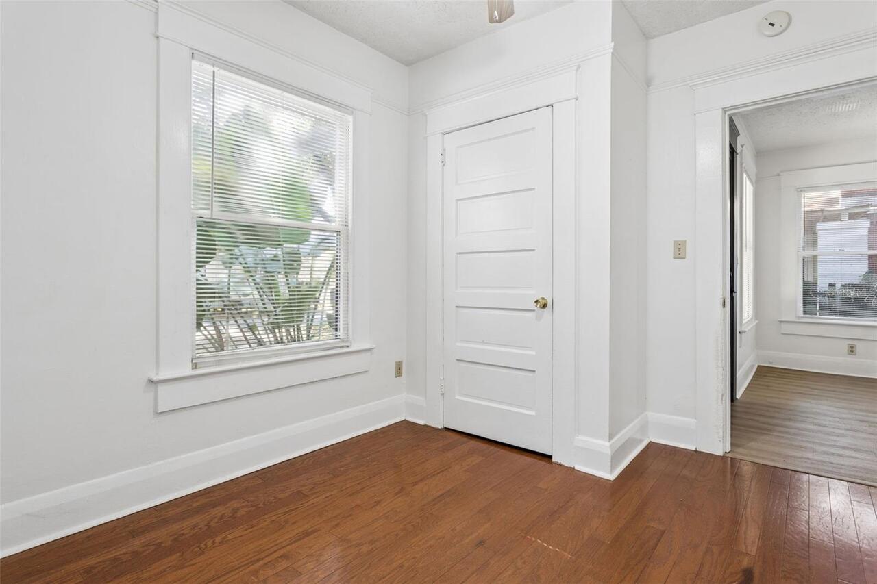 Listing Photo 16