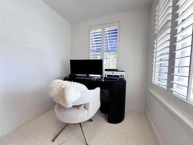 Listing Photo 14