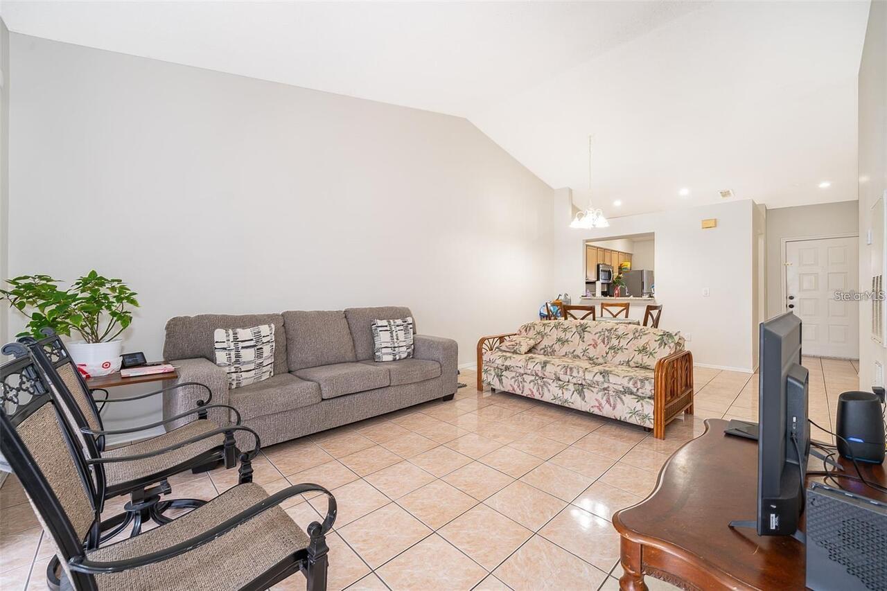 Listing Photo 9