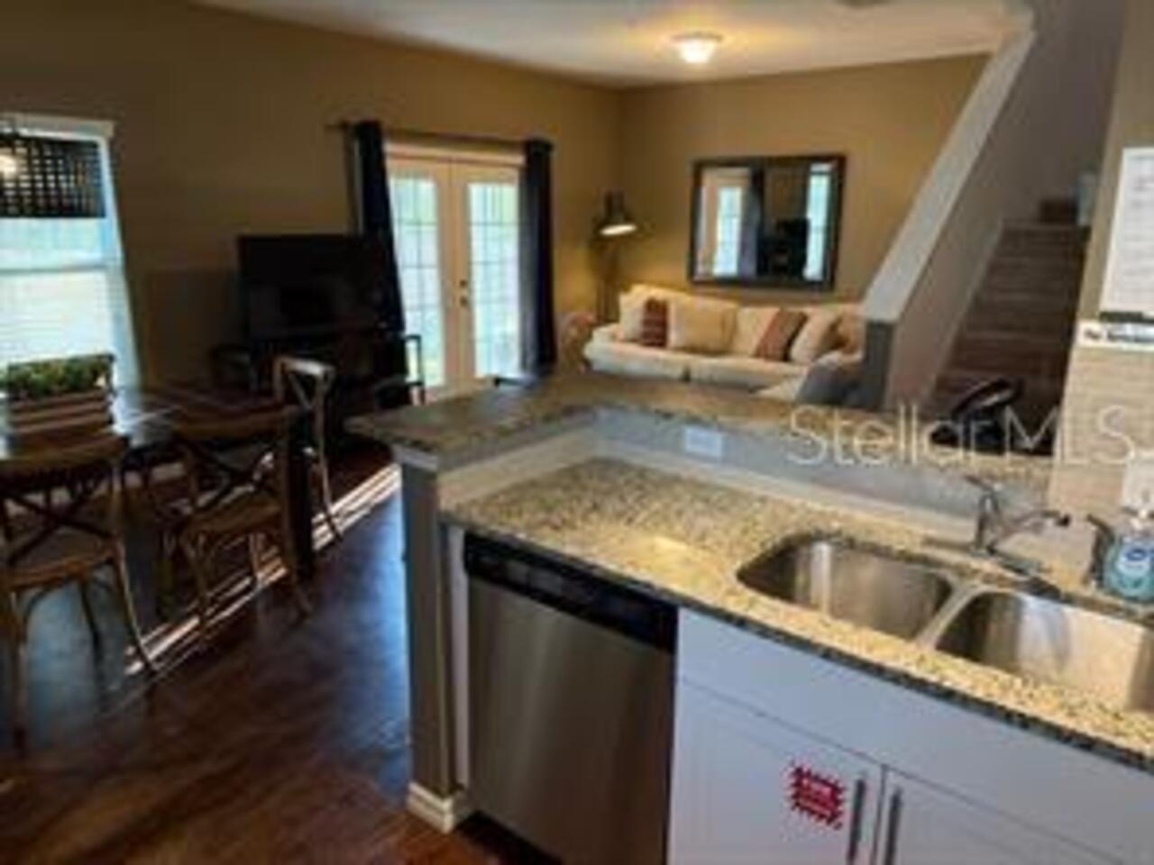 Listing Photo 12