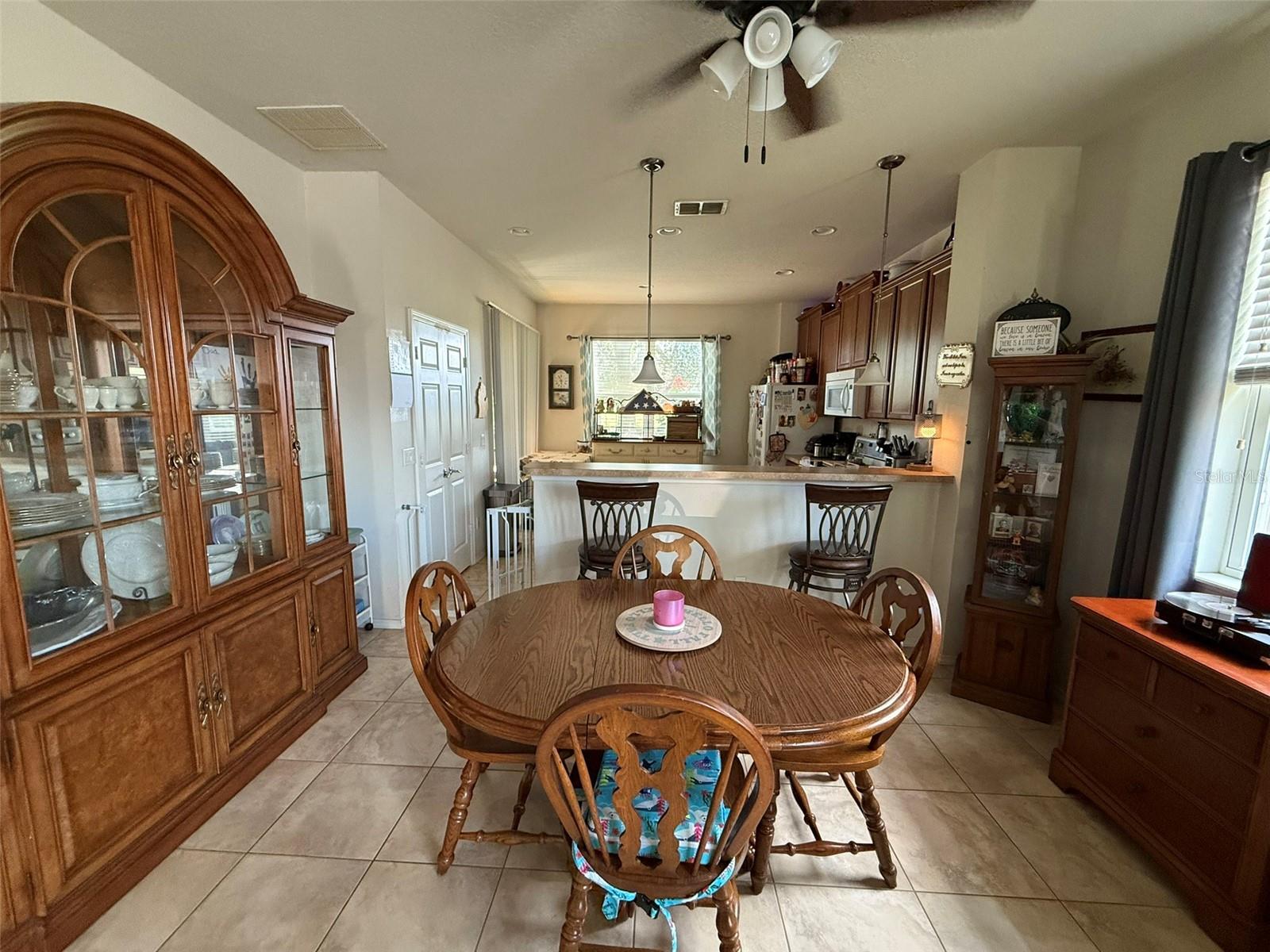 Listing Photo 8
