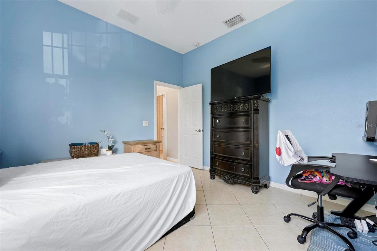 Listing Photo 38