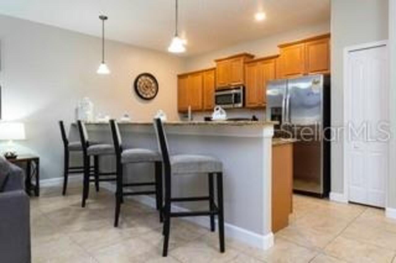 Listing Photo 9