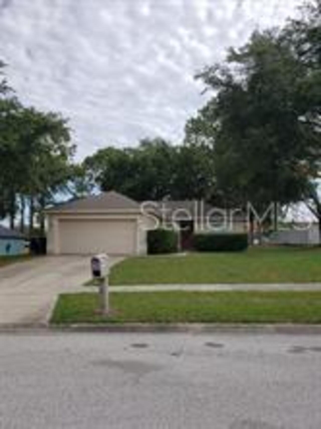 Minneola Real Estate