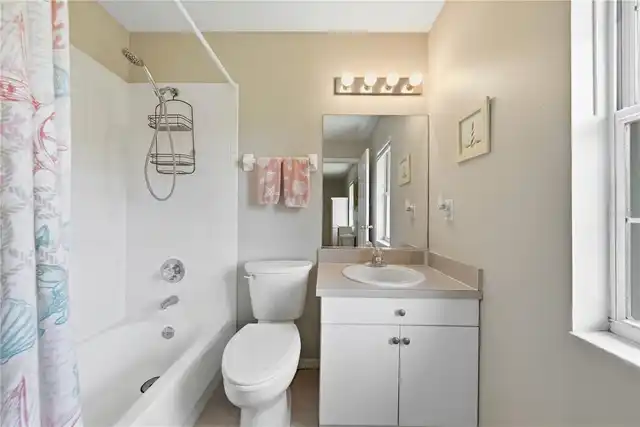 Listing Photo 23