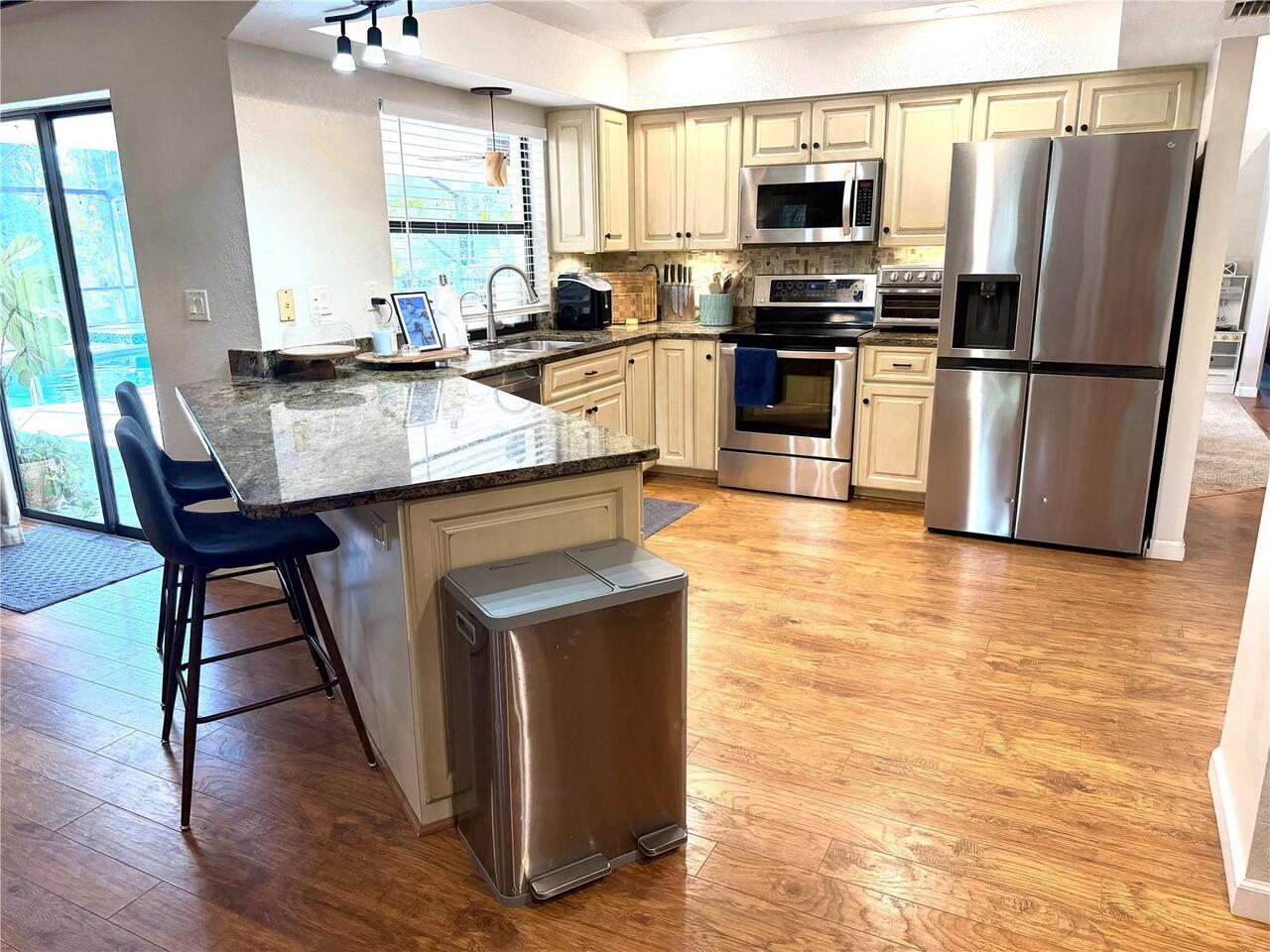 Listing Photo 6