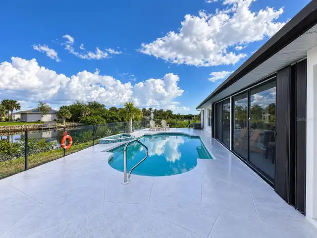 Listing Photo 11