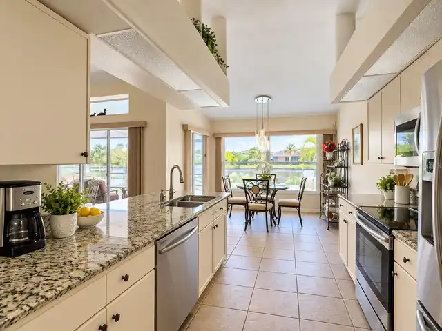 Listing Photo 17