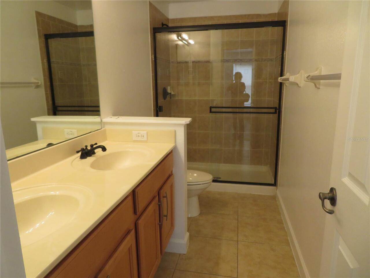 Listing Photo 9