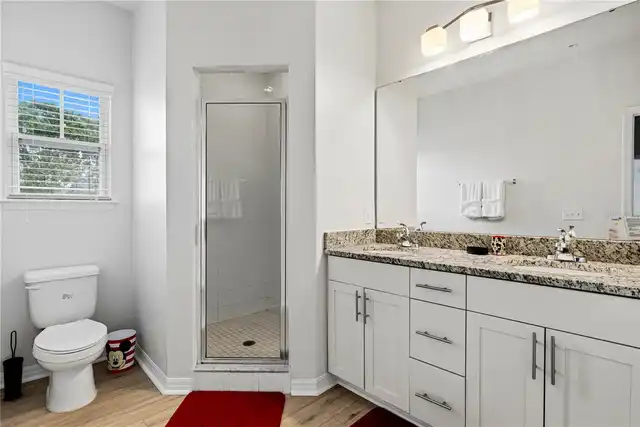Listing Photo 16