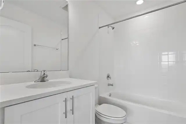 Listing Photo 21