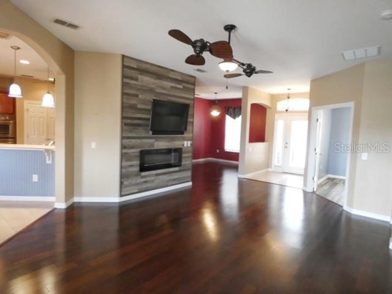 Listing Photo 7