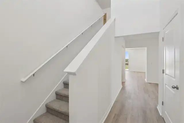 Listing Photo 15
