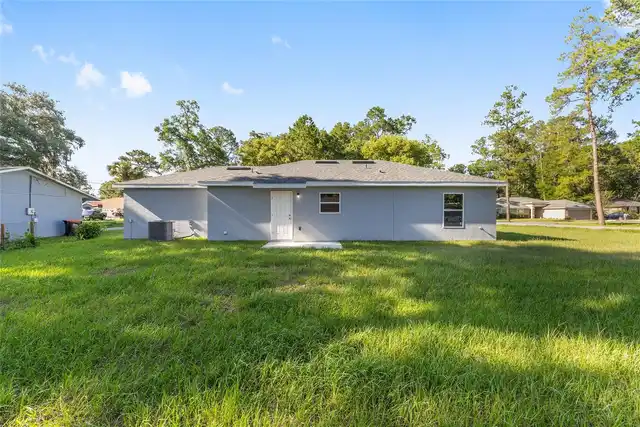 Listing Photo 9