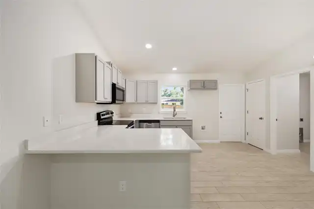 Listing Photo 23
