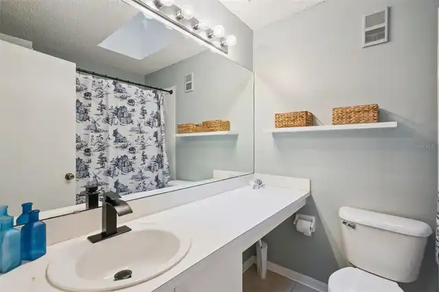Listing Photo 17
