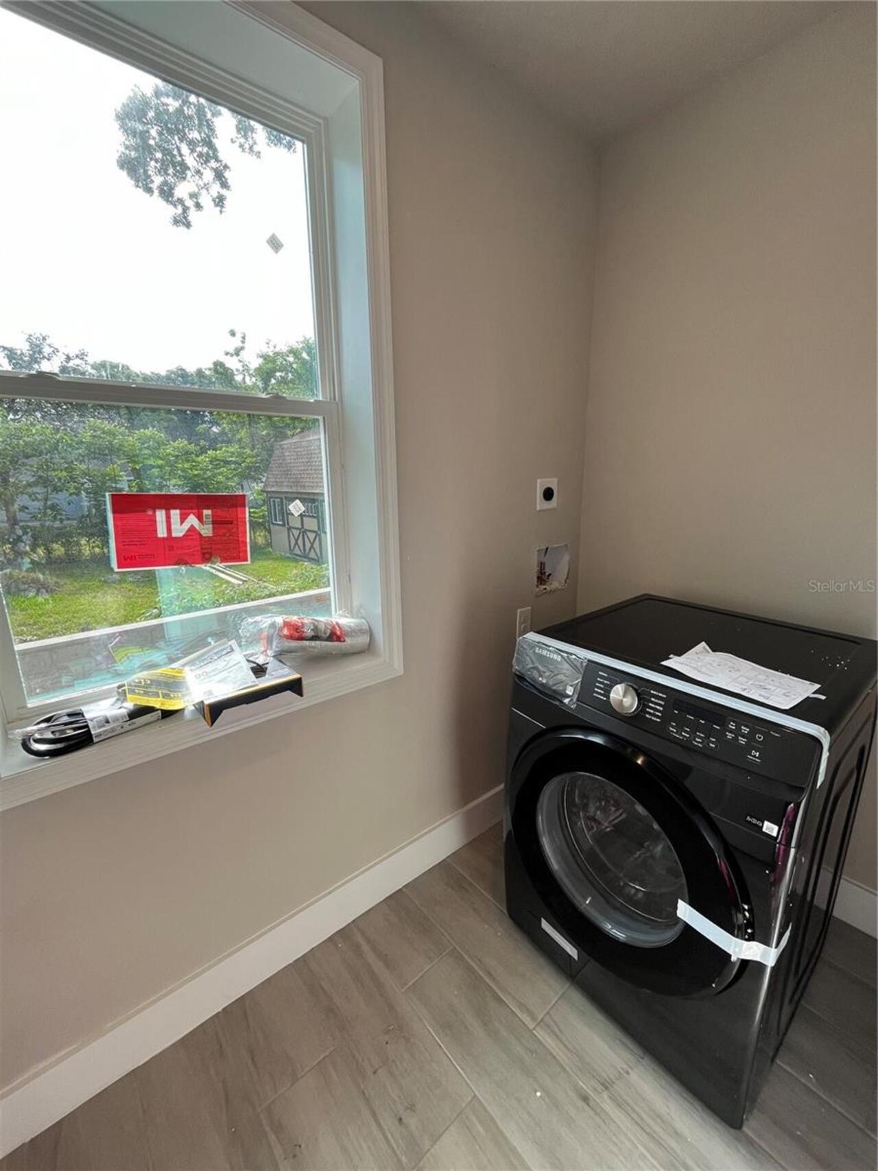 Listing Photo 9