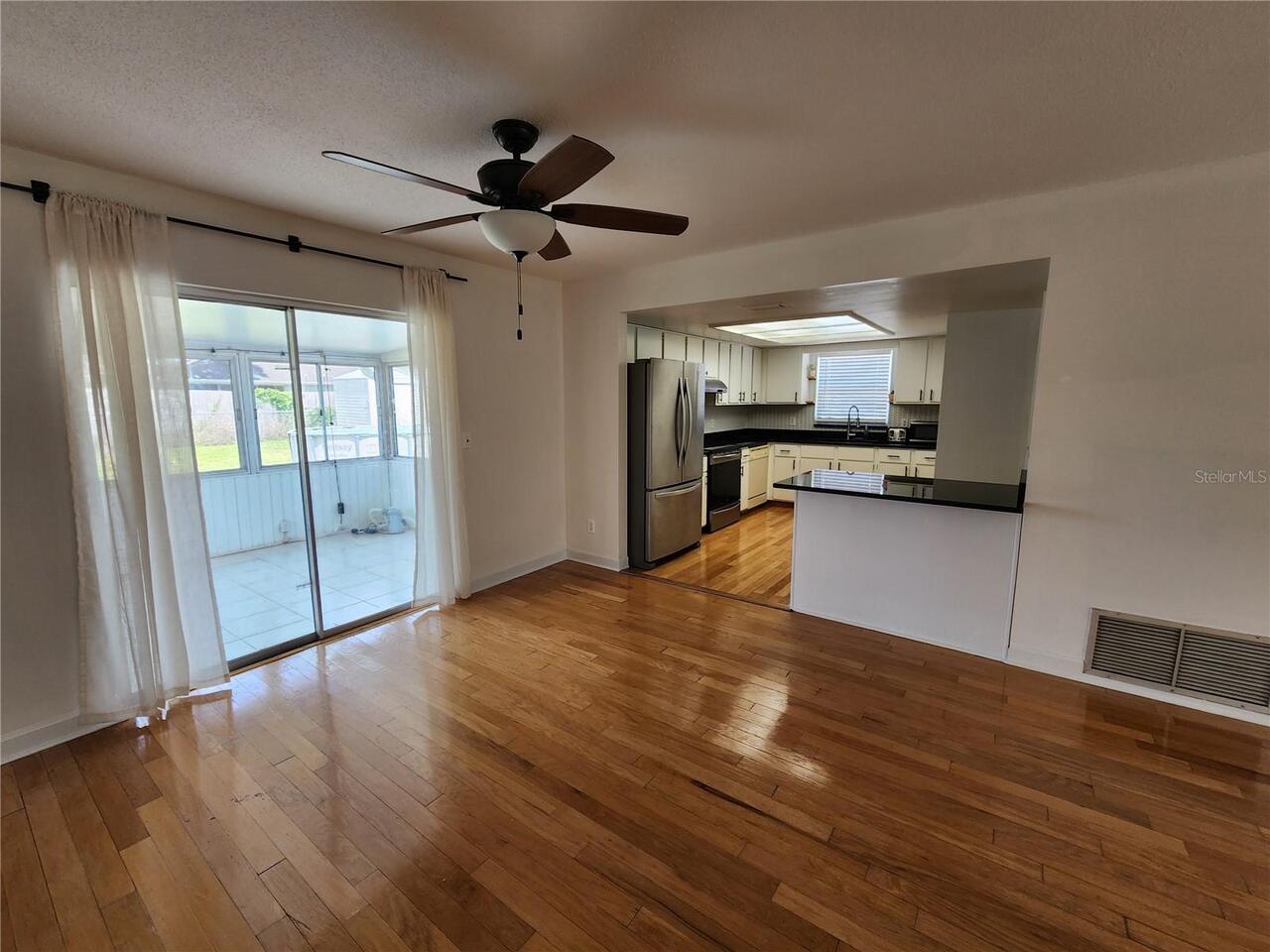 Listing Photo 7