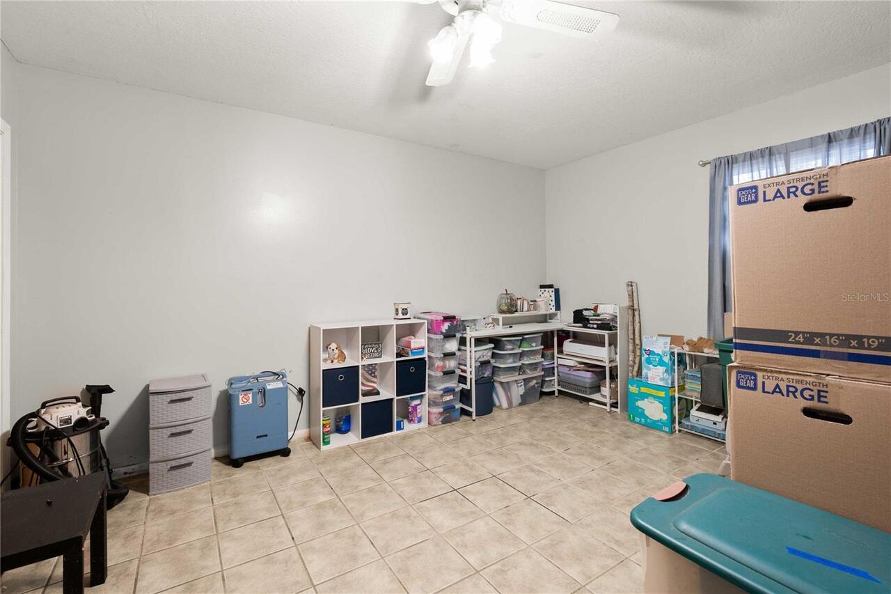 Listing Photo 11