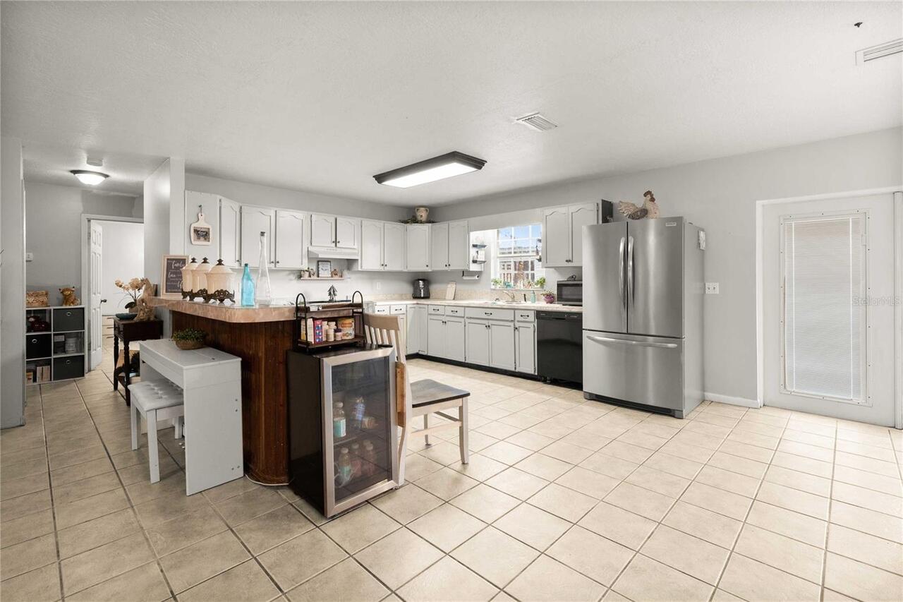 Listing Photo 18
